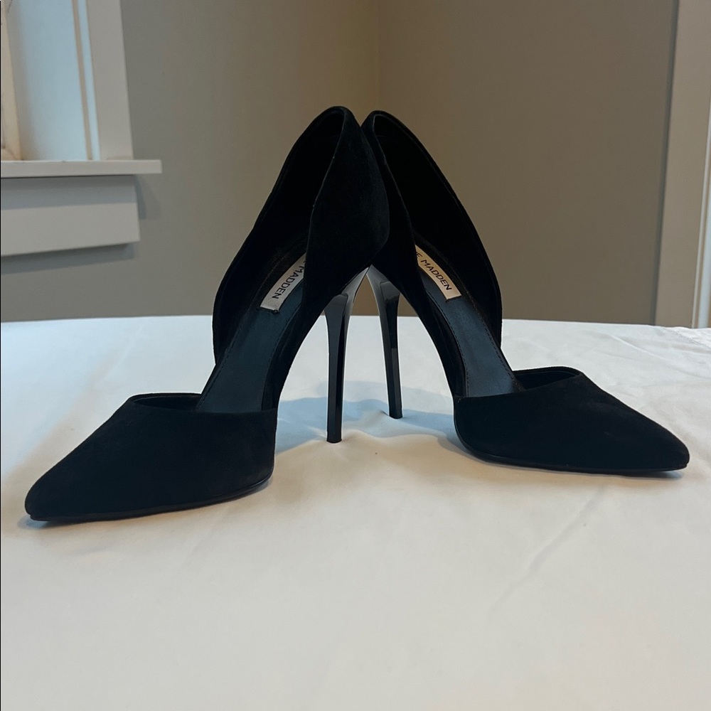 Steve Madden Black Suede Heels